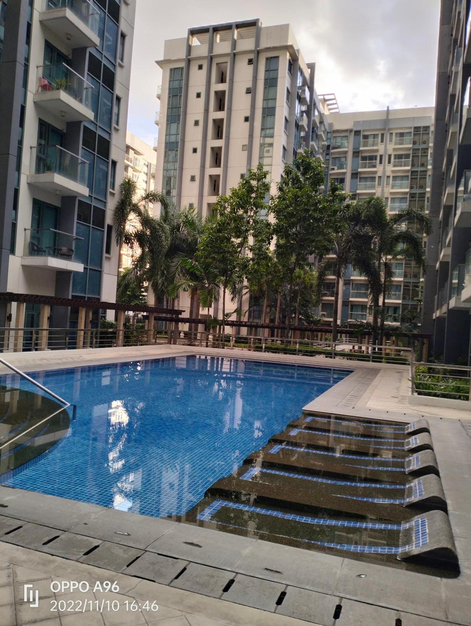 Condotel Near Airport Pasay Exterior photo