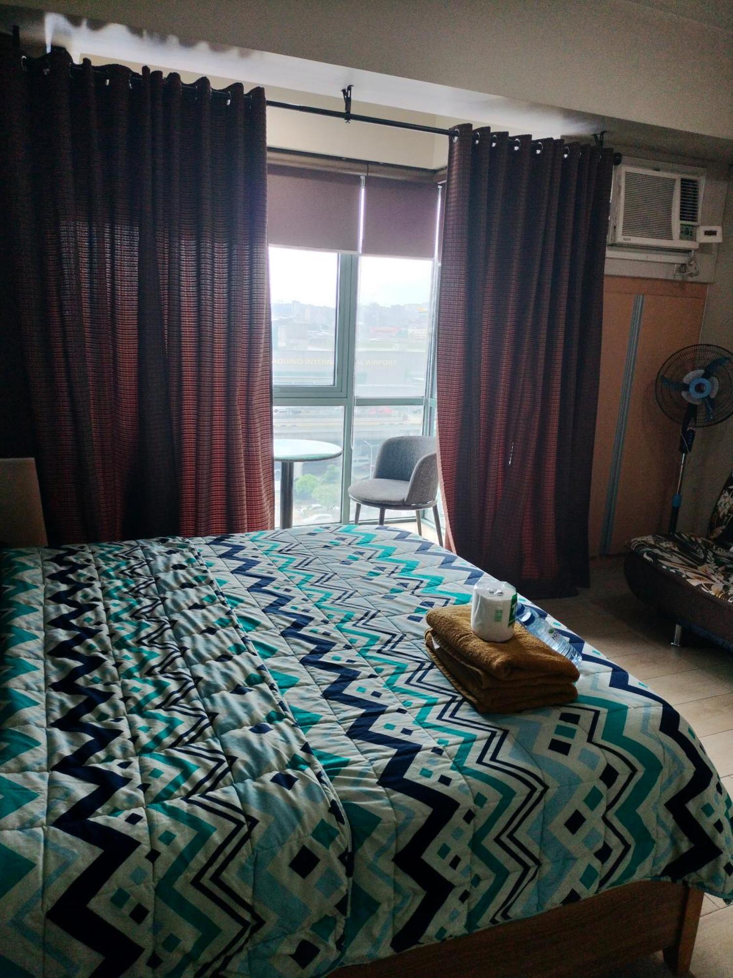 Condotel Near Airport Pasay Exterior photo